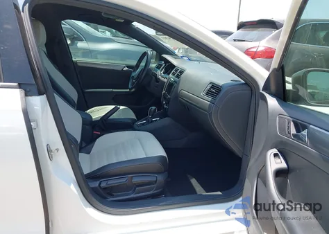 2016 Volkswagen Jetta 1.8T Sport from USA, damaged, VIN 3VWD17AJ8GM343755